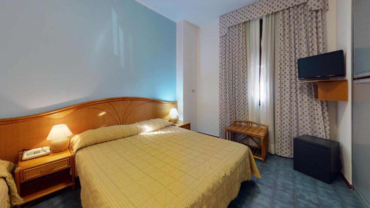 Hotel Zunino Spotorno Exterior foto